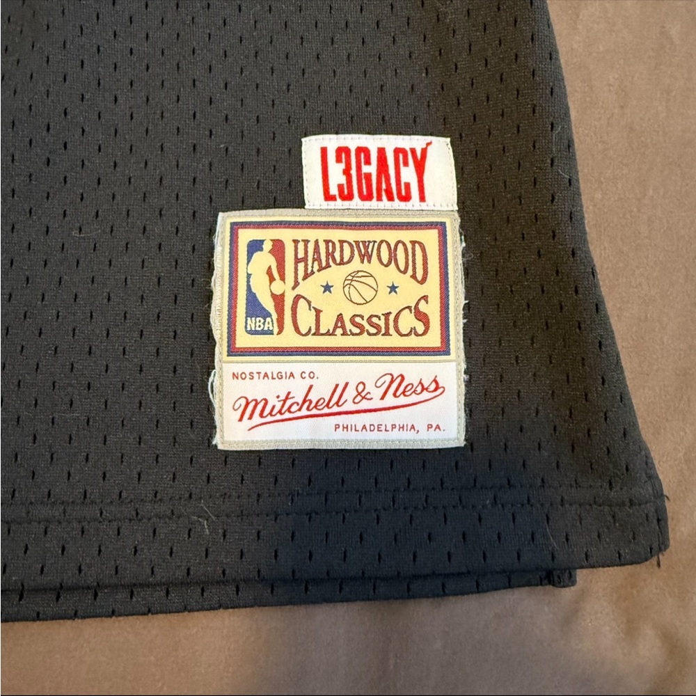 Dwyane Wade Miami Heat Jersey - Picture 6 of 8
